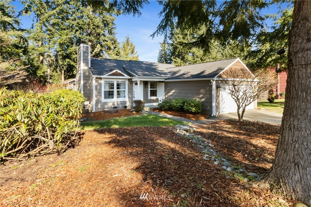 Property Photo:  9523 157th Street E  WA 98375 