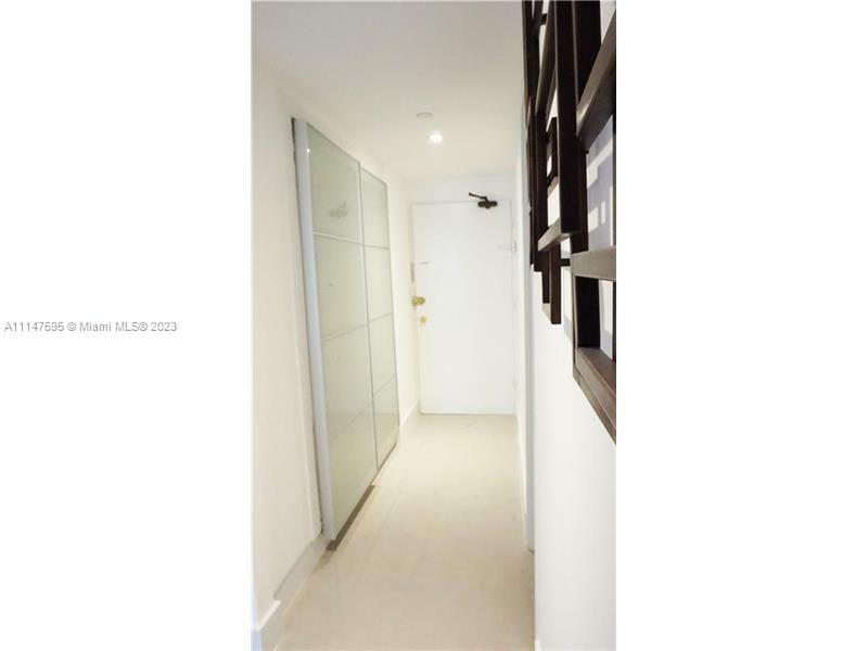 Property Photo:  100 Lincoln Rd 420  FL 33139 