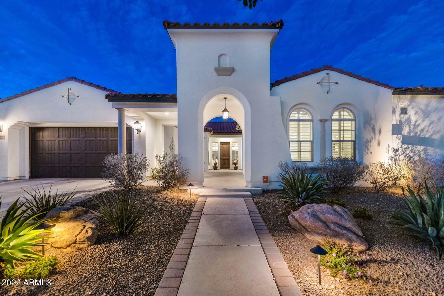 Property Photo: 20532 W Meadowbrook Avenue AZ 85396