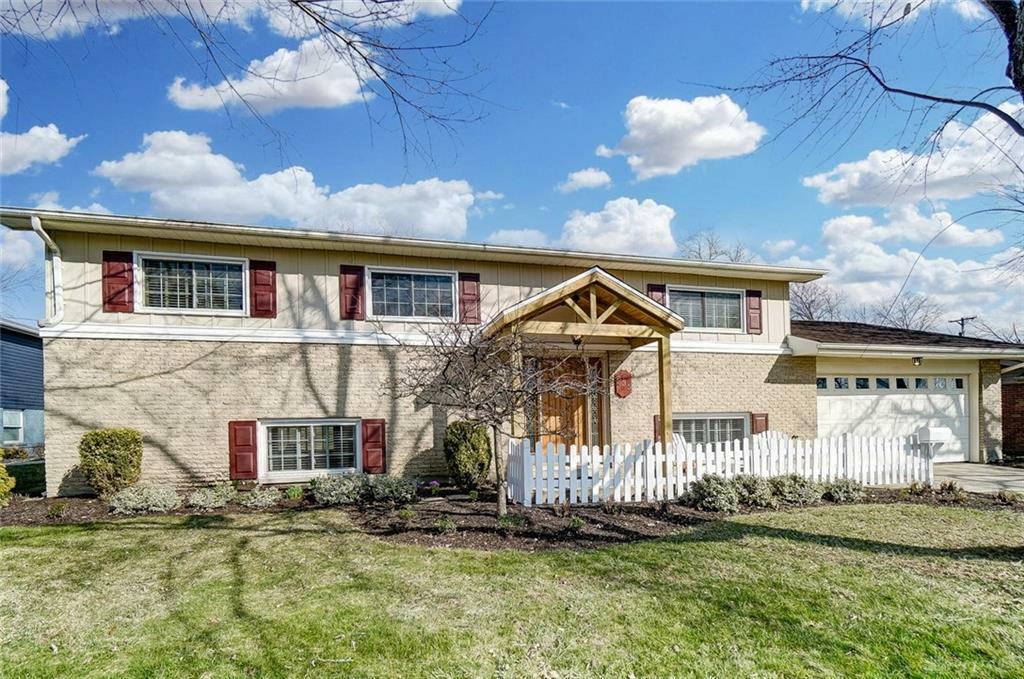 Property Photo:  835 Kenbrook Drive  OH 45377 