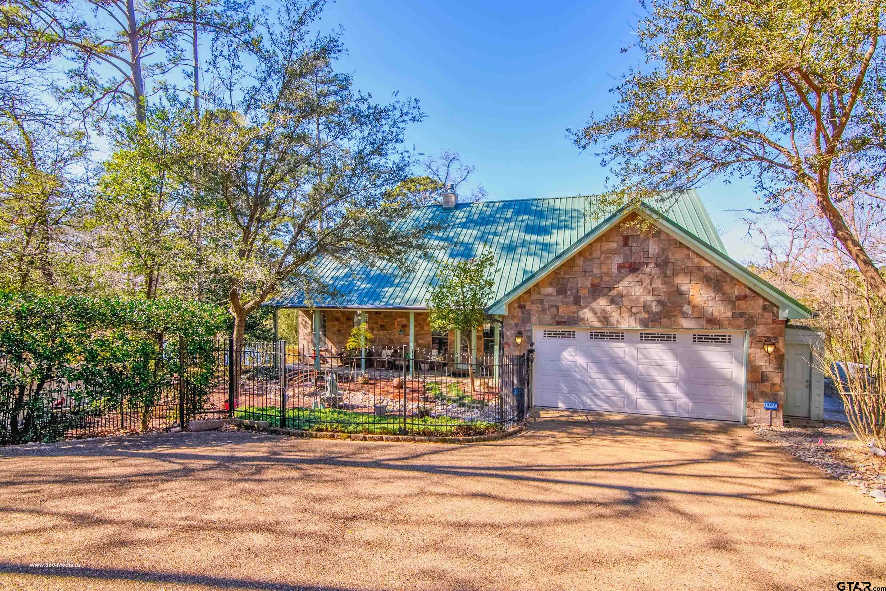 Property Photo: 202 Shady Pine Ln. TX 75765