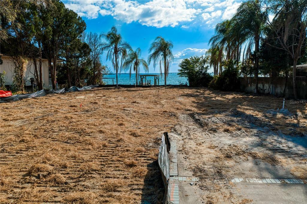 Property Photo: 5104 W Longfellow Avenue FL 33629