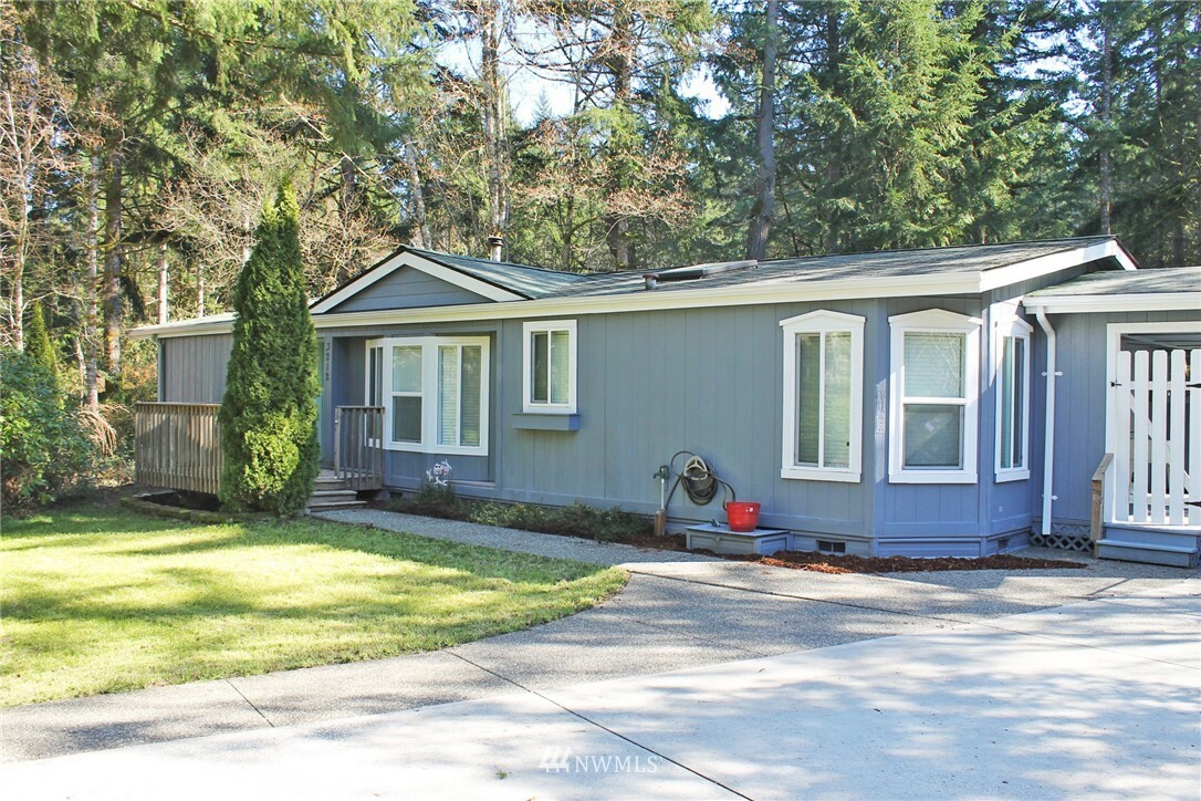 3212 SE Parakeet Lane  Port Orchard WA 98367 photo