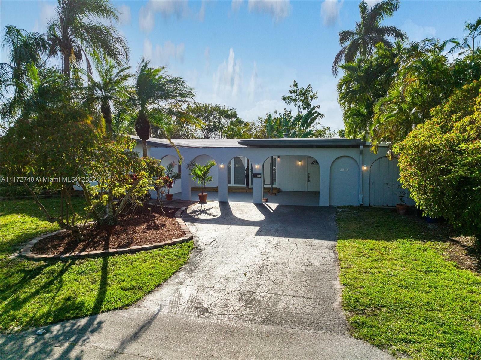 Property Photo:  2513 Whale Harbor Ln  FL 33312 