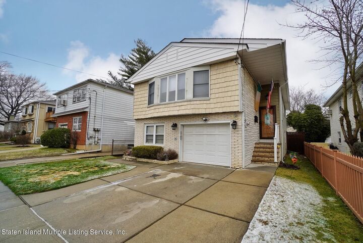 237 Martin Avenue  Staten Island NY 10314 photo