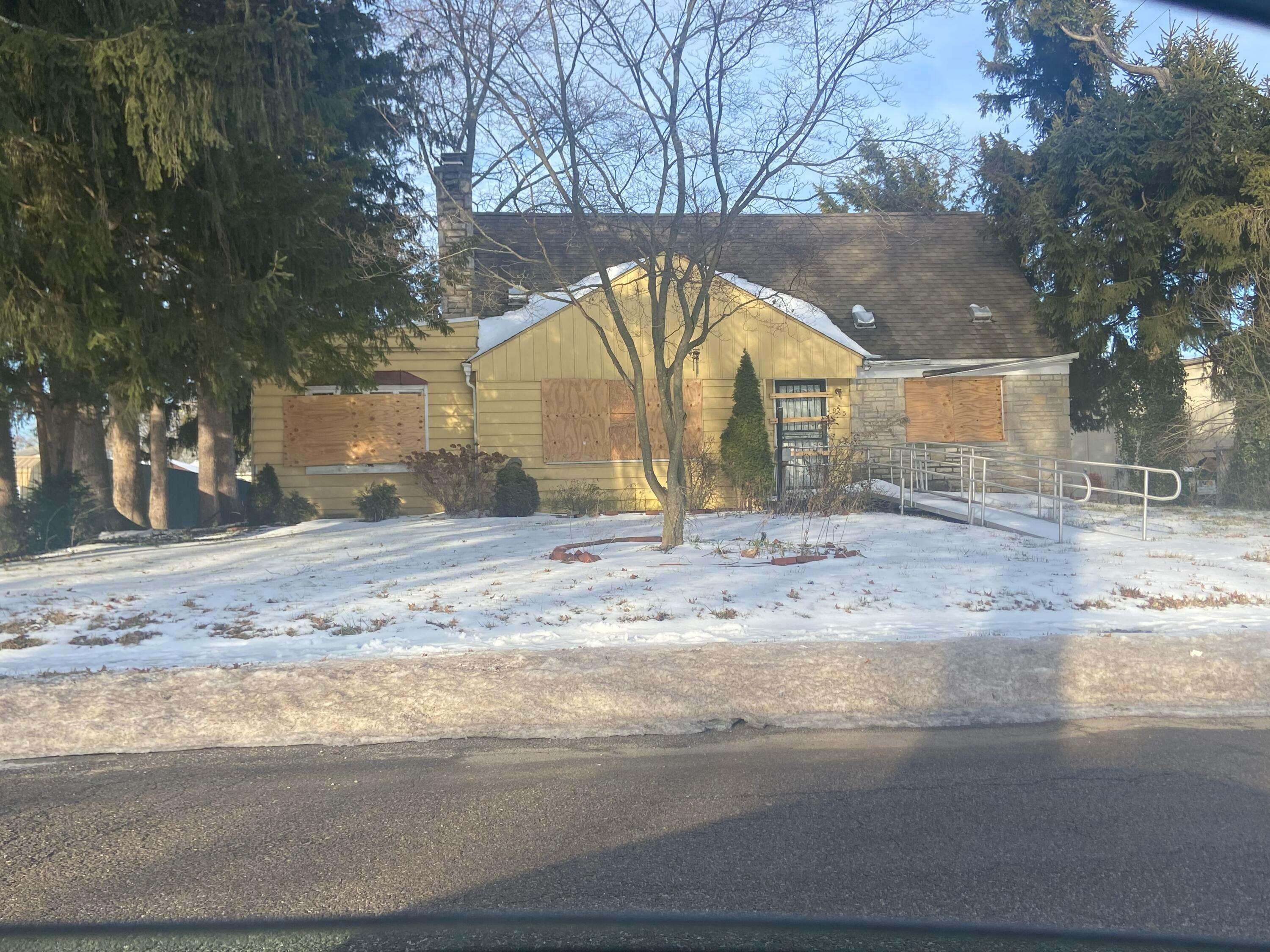 Property Photo: 965 Bernhard Road OH 43227