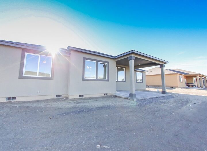 Property Photo:  908 P Street SW  WA 98848 