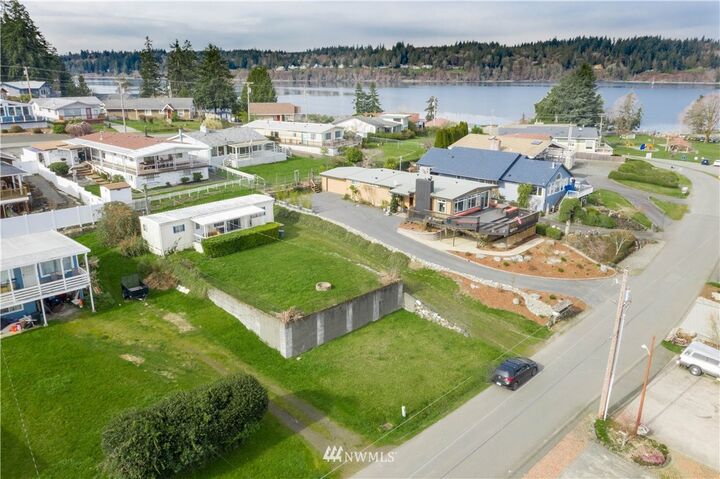 Property Photo: 2543 Island Drive NW WA 98502