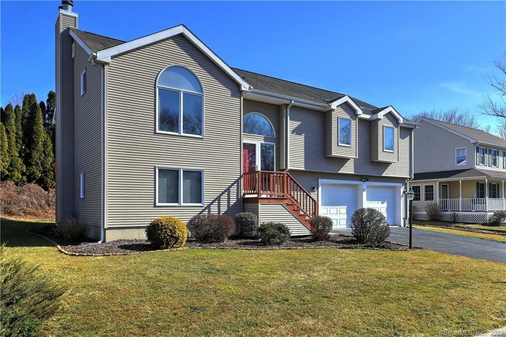 Property Photo: 12 Market Place CT 06460