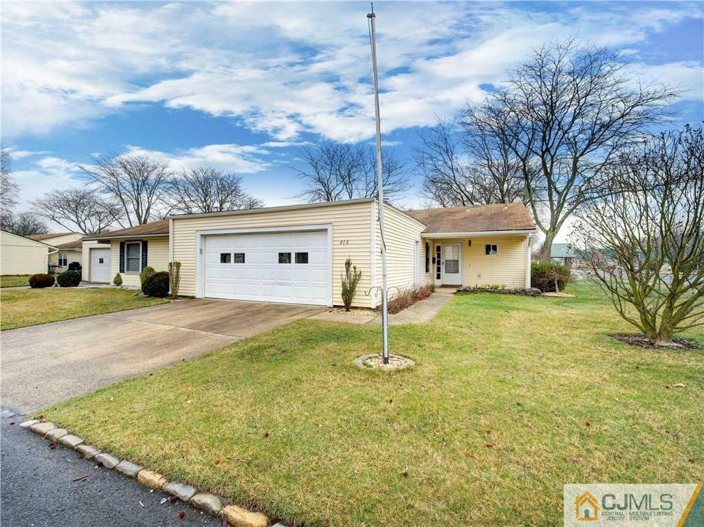 41 Catalpa Plaza  Monroe NJ 08831 photo