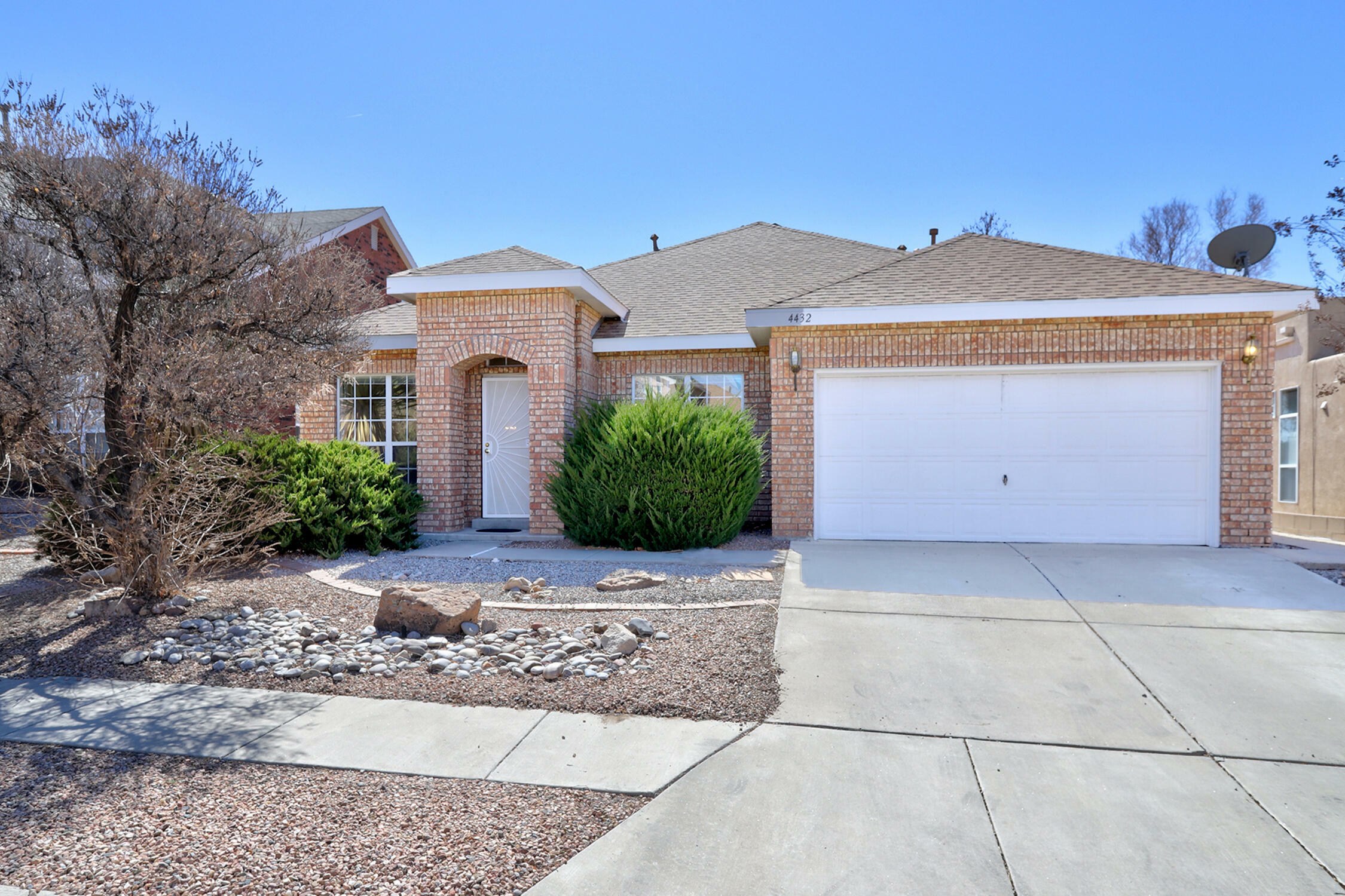 4432 Glencroft Avenue NW  Albuquerque NM 87114 photo