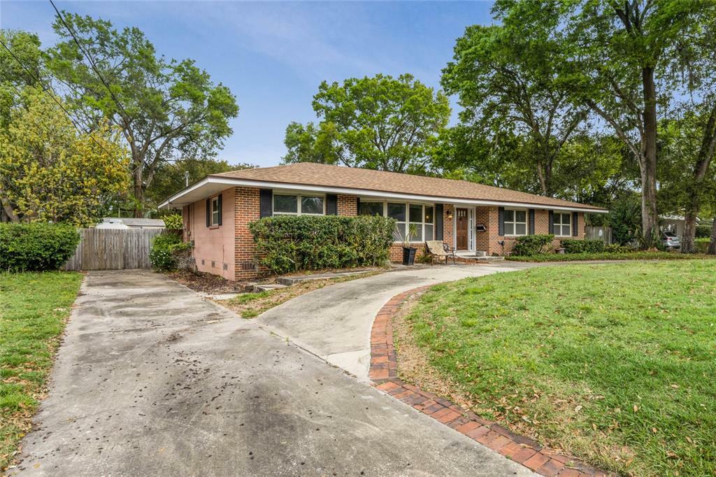 Property Photo: 1663 Cheyenne Trail FL 32751