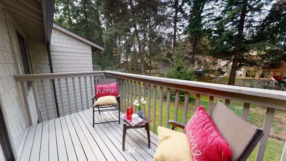 Property Photo:  14617 NE 35th Street K3  WA 98007 