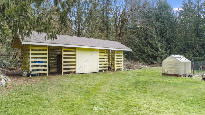 Property Photo:  14304 234th Street E  WA 98338 
