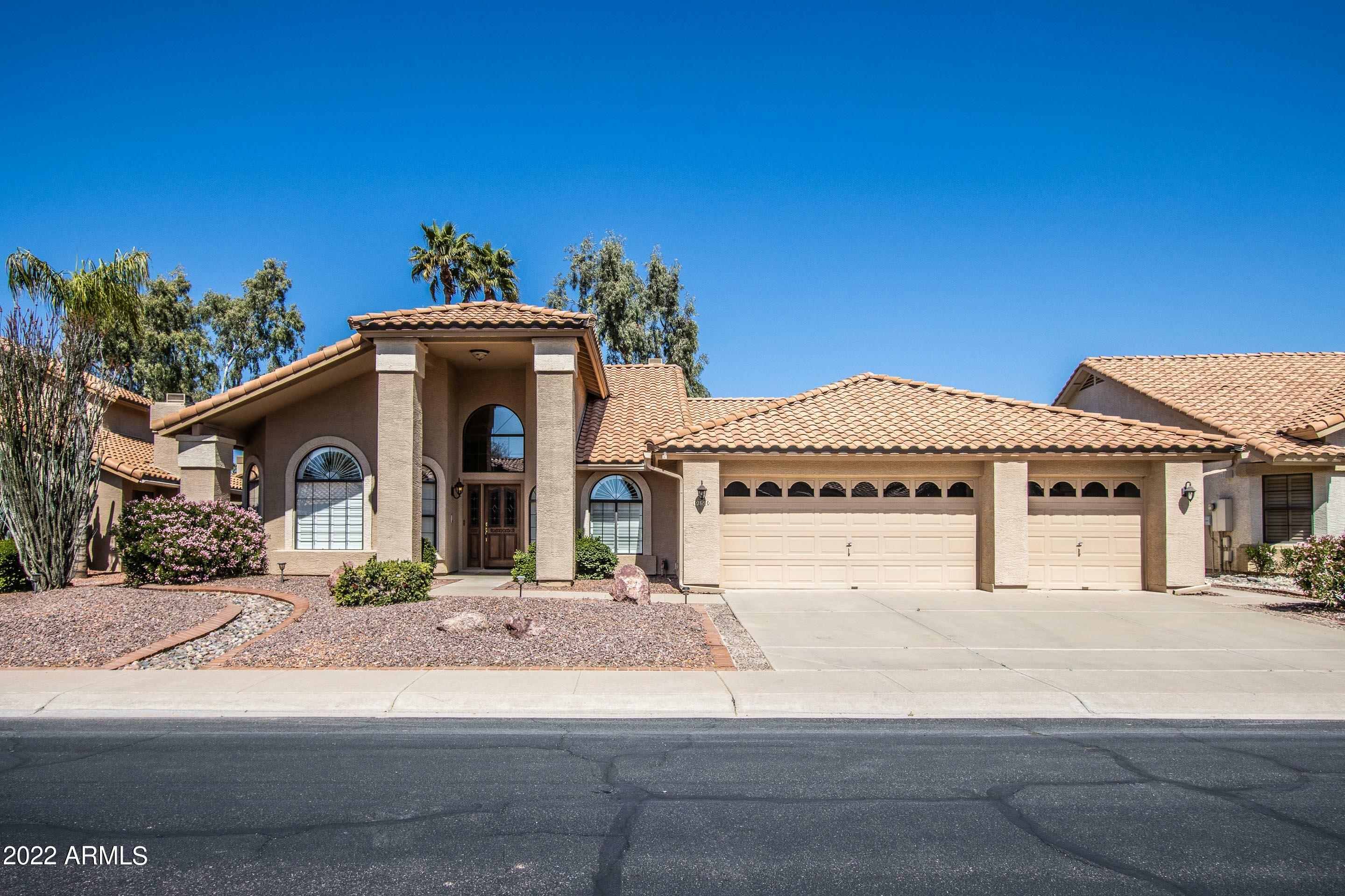 Property Photo:  950 W Sherri Drive  AZ 85233 