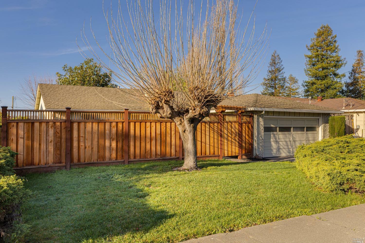 Property Photo:  312 Ely Boulevard  CA 94954 