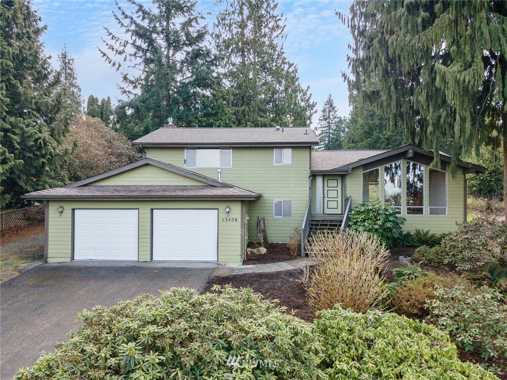 Property Photo:  13408 Kenwanda Drive  WA 98296 