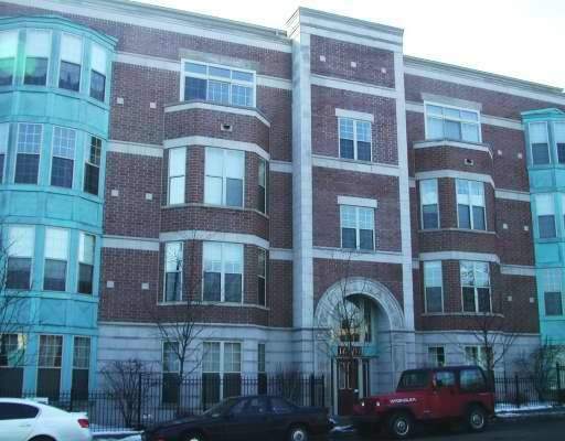 Property Photo: 1807 W Addison 1E IL 60613