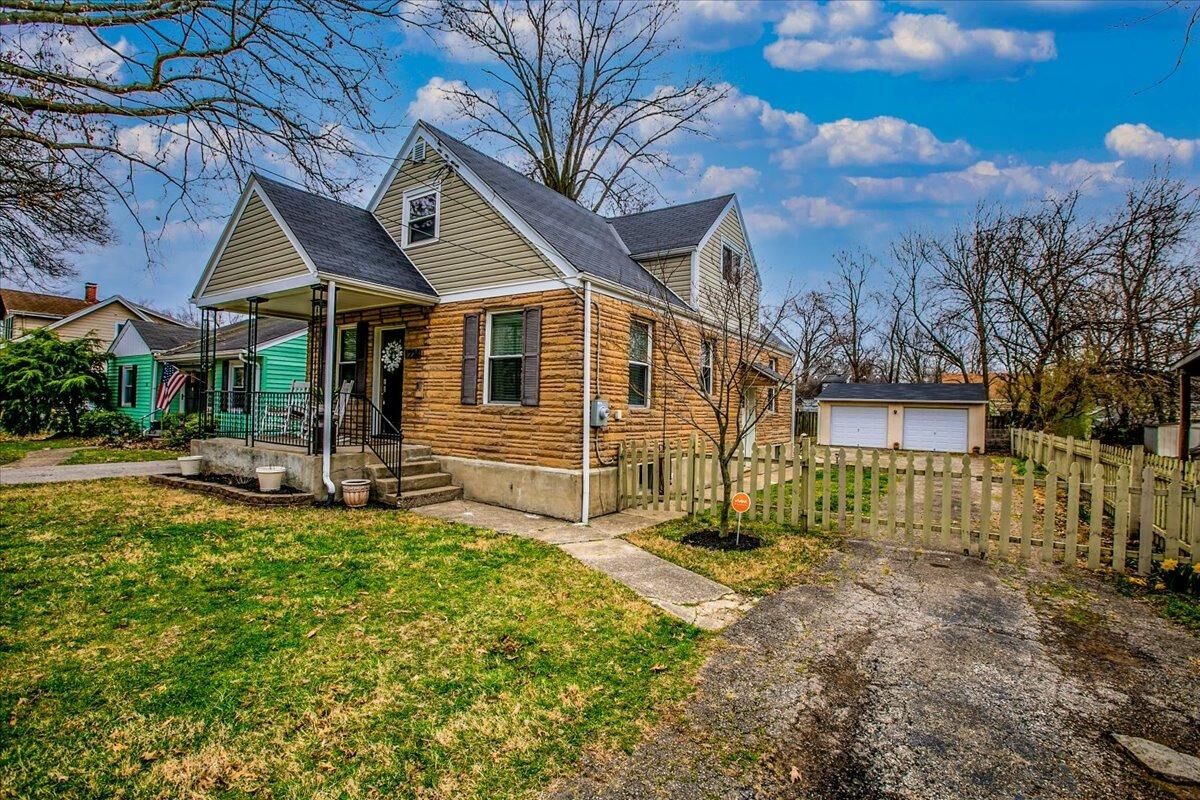 Property Photo: 1224 Beacon St OH 45230