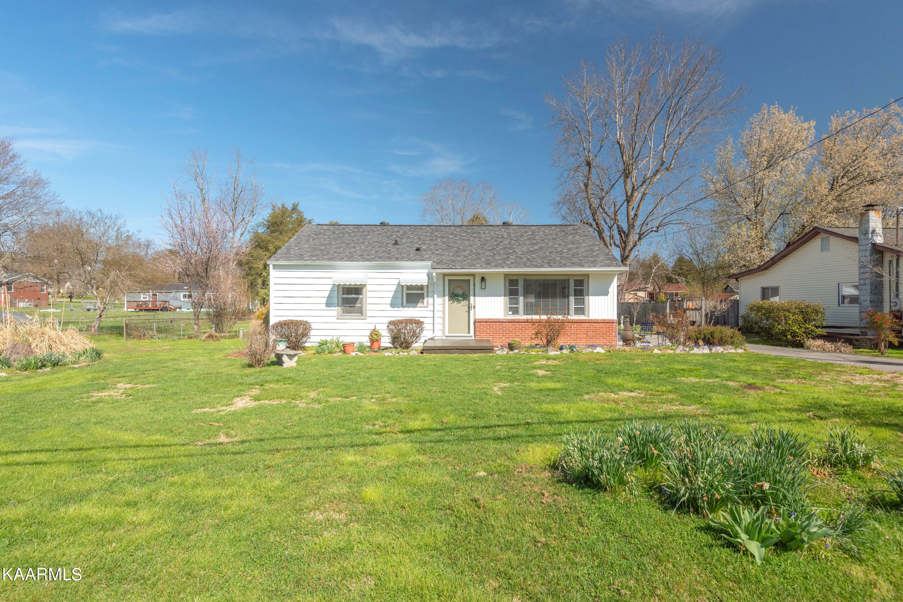 Property Photo:  2119 Sandra Drive  TN 37918 