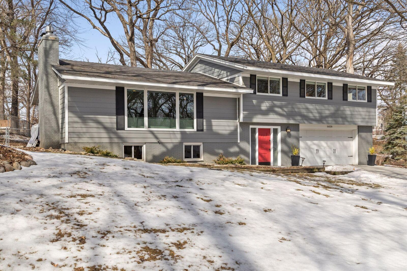 Property Photo:  16520 Canterbury Drive  MN 55345 