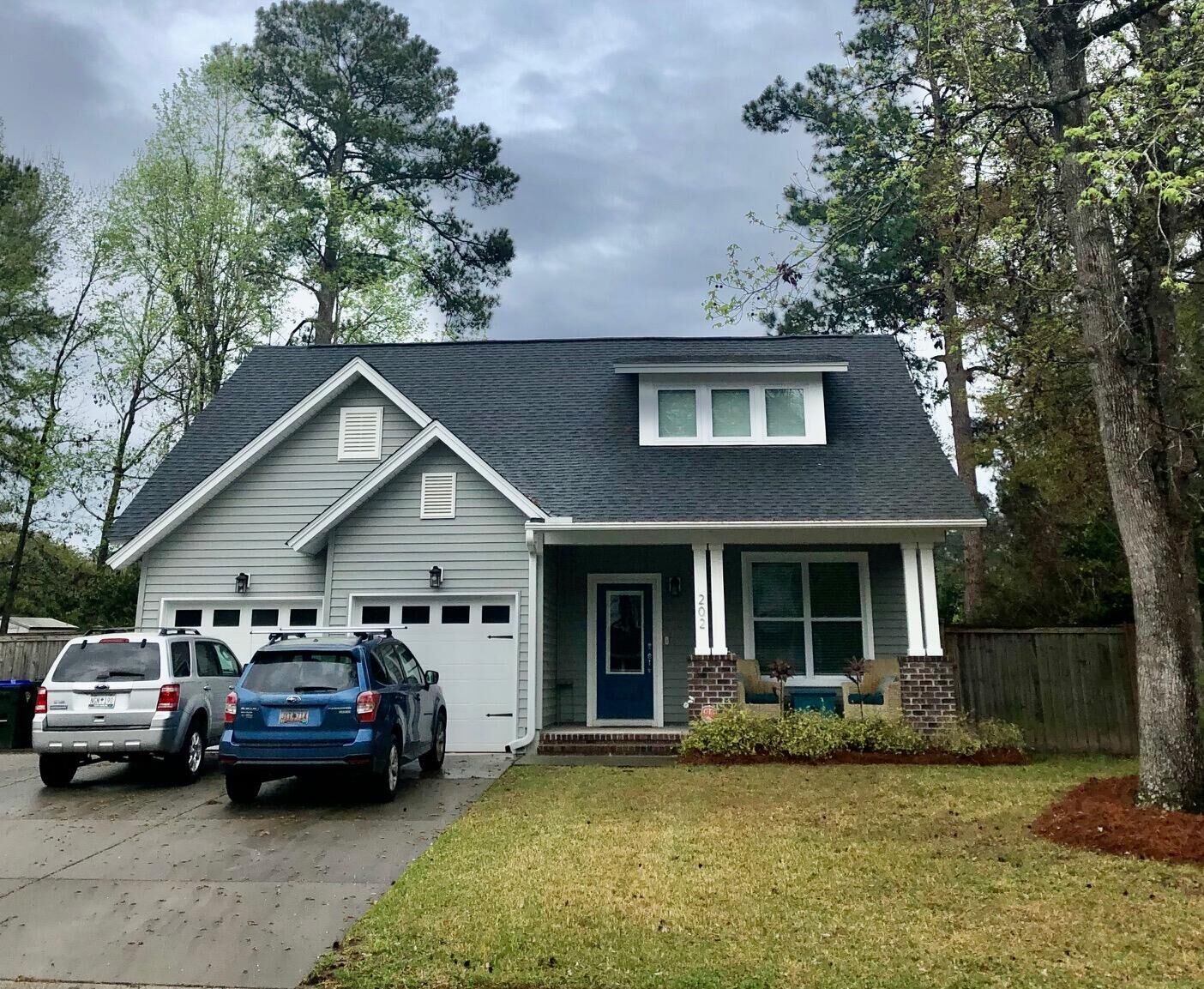 Property Photo:  202 Thames Avenue  SC 29485 