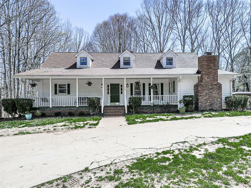 Property Photo: 3801 Holly Springs Road GA 30153