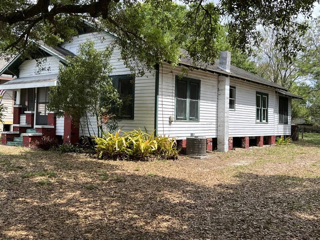 Property Photo:  615 Alta Vista Street  FL 33853 