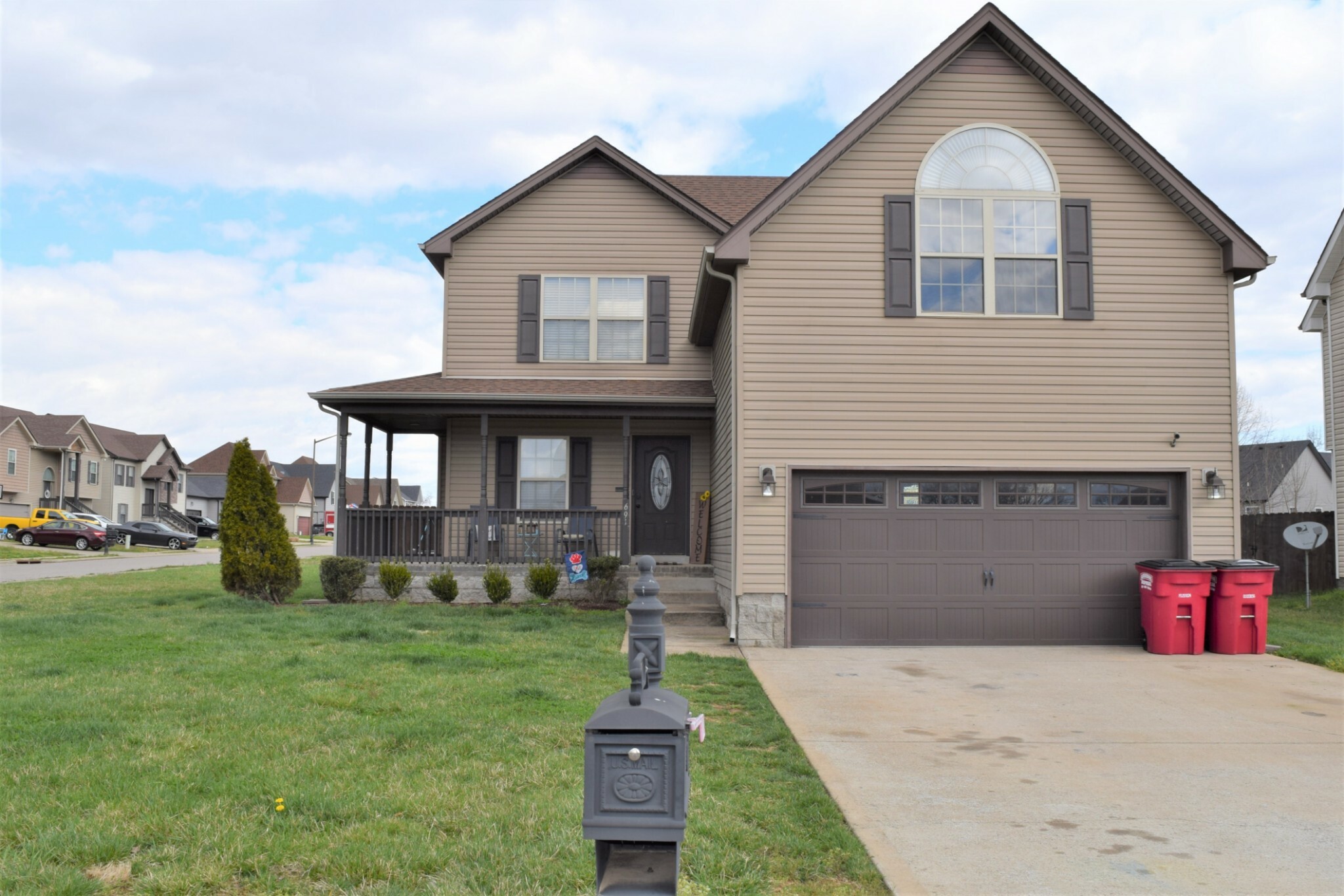 Property Photo:  691 Fox Hound Dr  TN 37040 