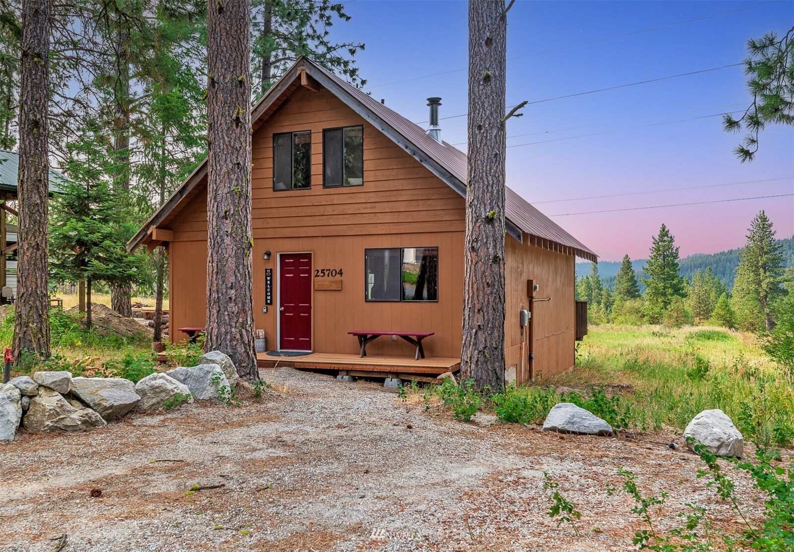 Property Photo:  25704 Bridle Lane  WA 98826 