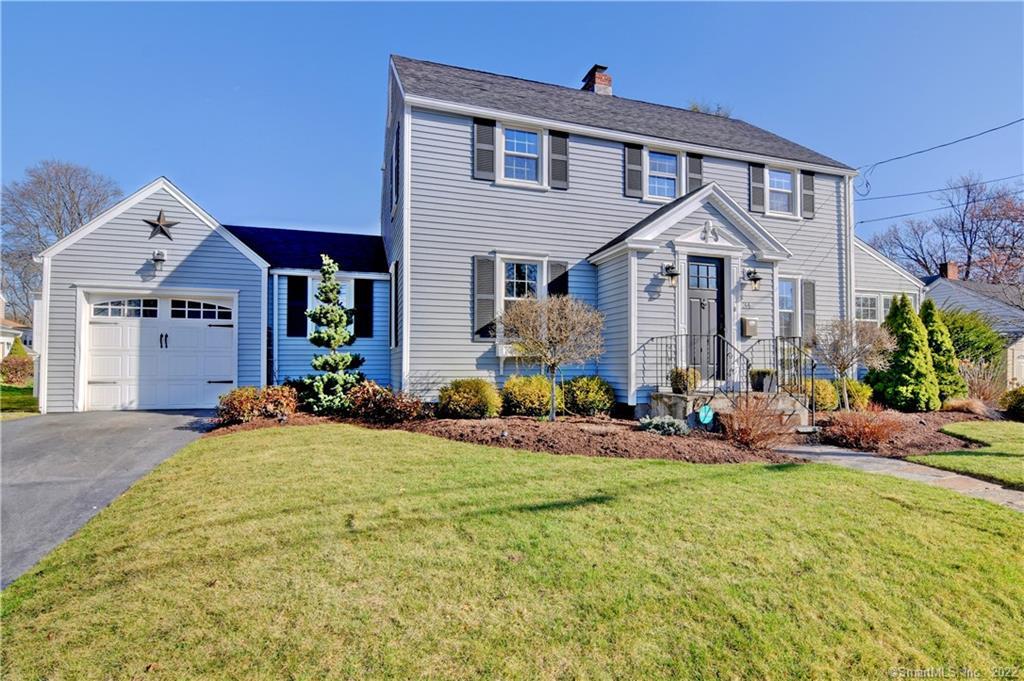 Property Photo:  34 Elk Terrace  CT 06614 