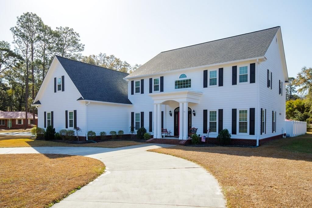 Property Photo:  3800 Sherwood Dr  GA 31606 