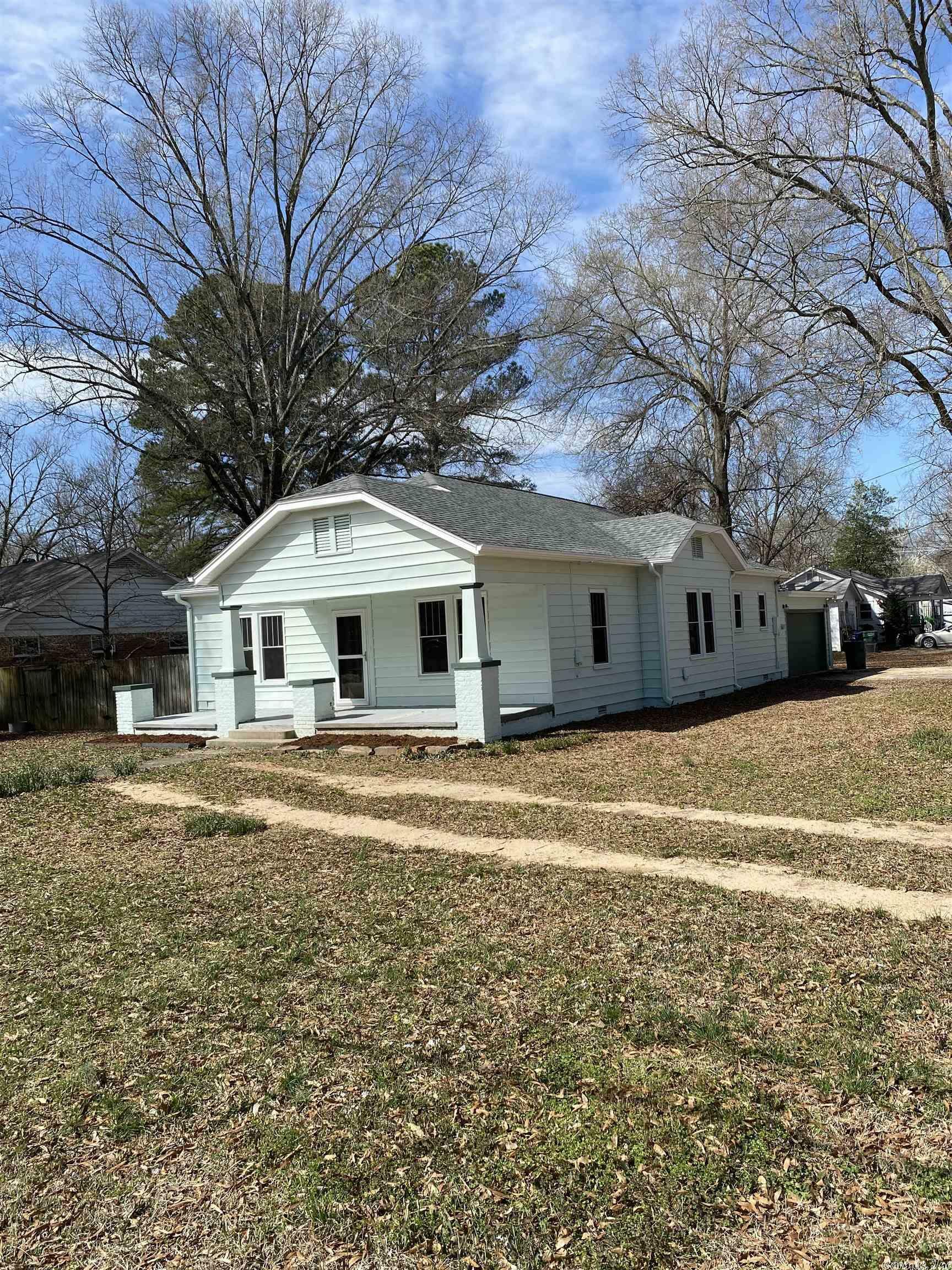 Property Photo:  1037 Watkins  AR 72034 