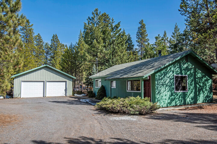 16095 Alpine Drive  La Pine OR 97739 photo
