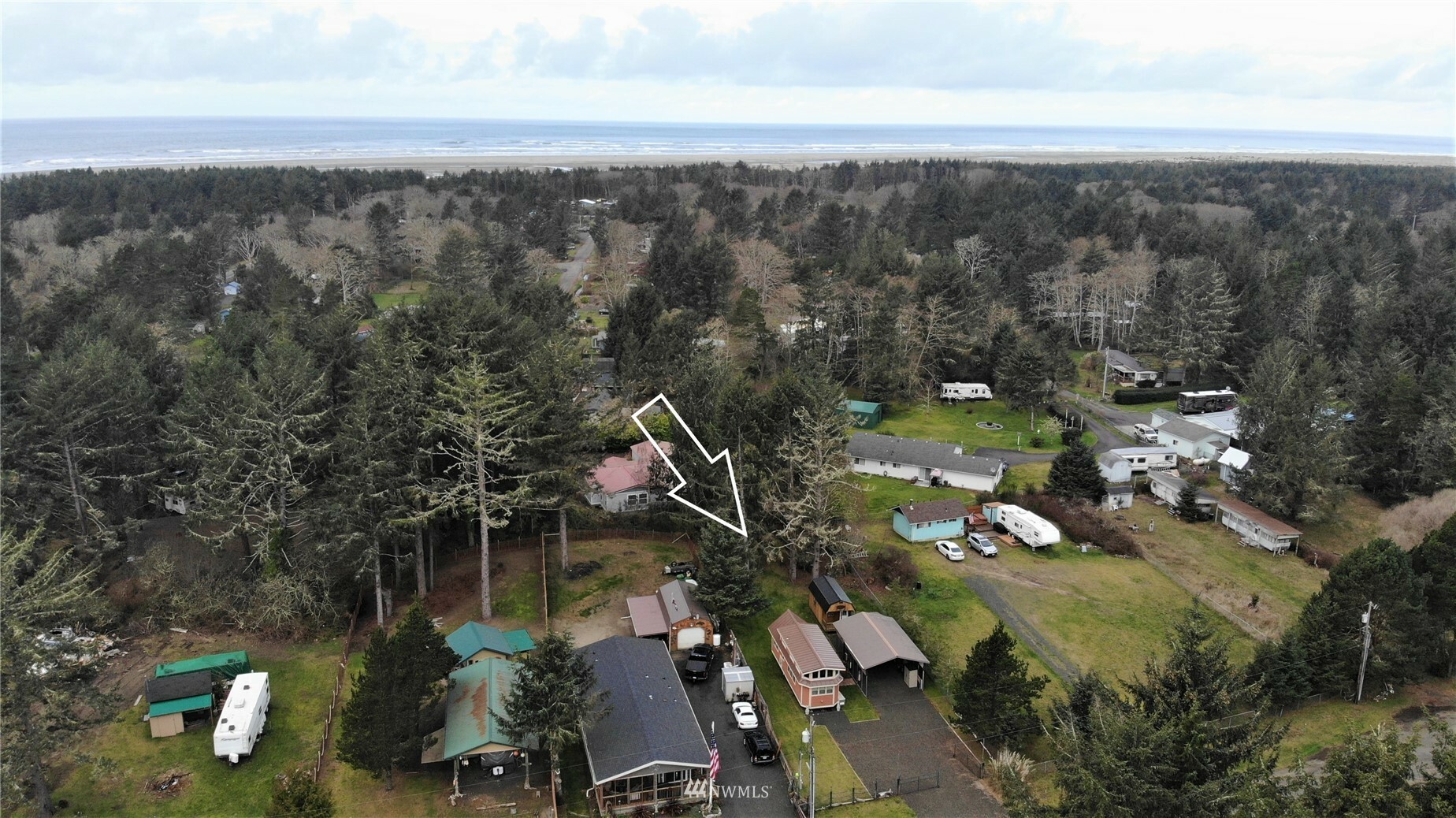 Property Photo:  3517 Seabreeze Avenue  WA 98547 