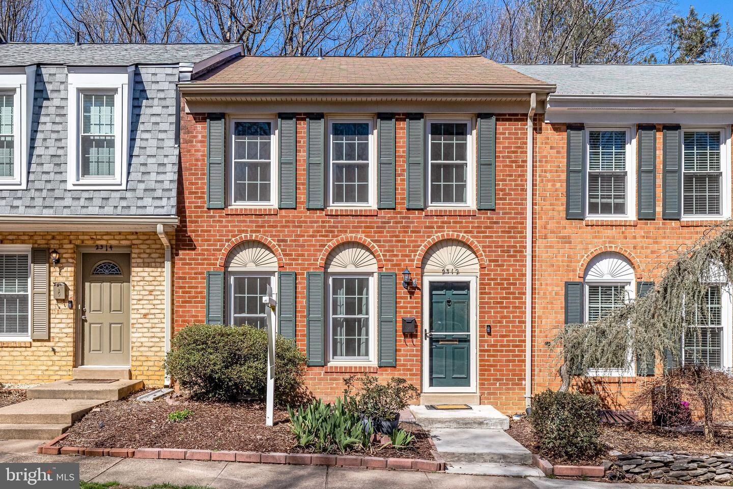 Property Photo:  2312 Horseferry Court  VA 20191 