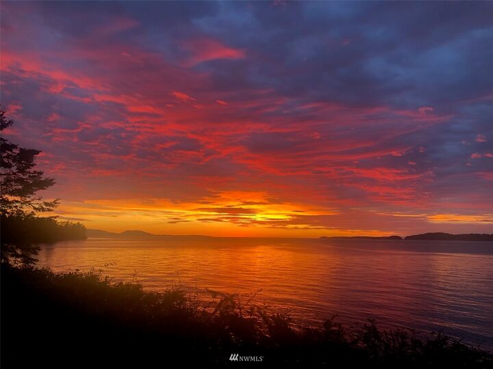 Property Photo:  155  Matia View Drive  WA 98245 