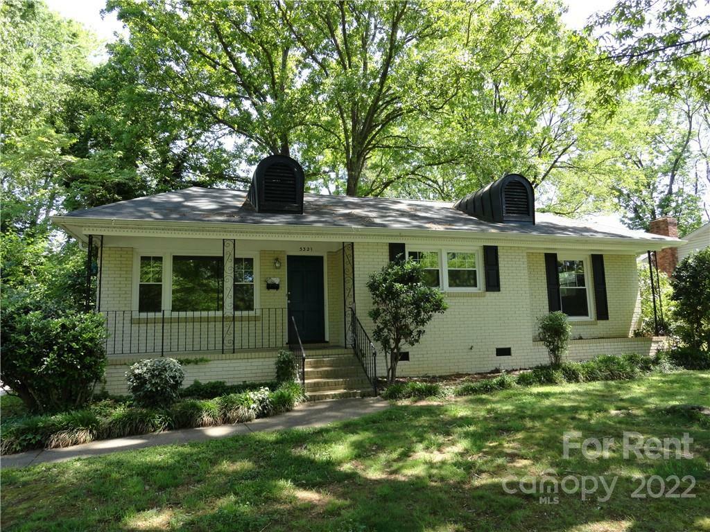 Property Photo:  5321 Chedworth Drive  NC 28210 