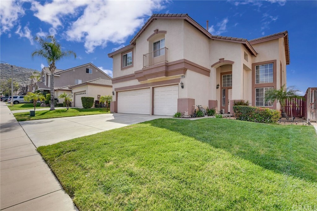 Property Photo:  15859 Camino Real  CA 92555 