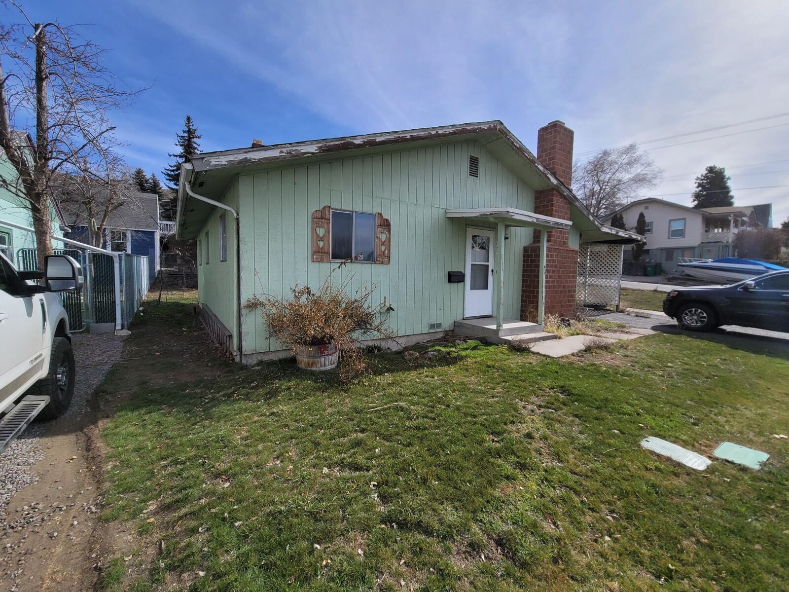 Property Photo: 1001 N Eldorado Avenue OR 97601