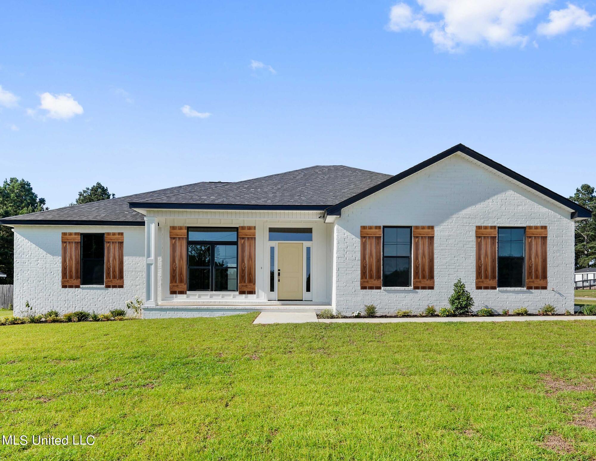 Property Photo:  19411 Lennis Cuevas Road  MS 39574 