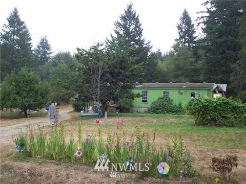 Property Photo: 1335 SW Hollyhock Lane WA 98367