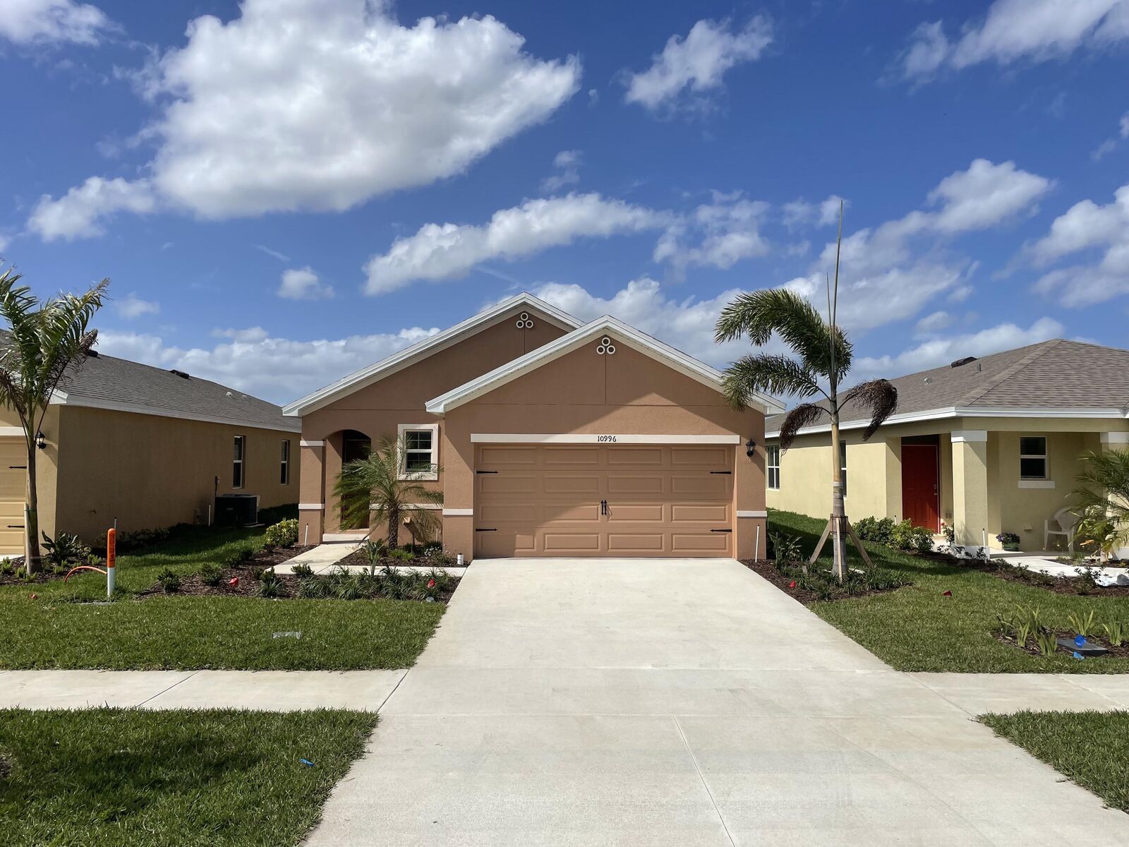Property Photo:  10996 SW Vasari Way  FL 34987 