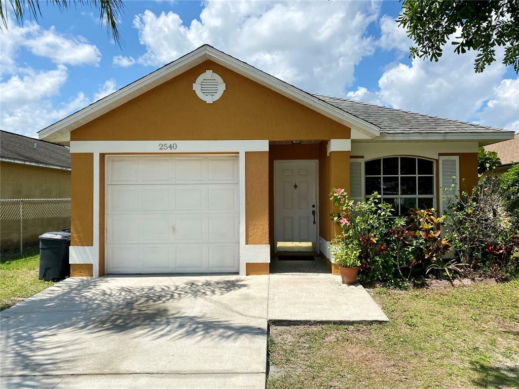 Property Photo:  2540 Daffadil Terrace  FL 32771 