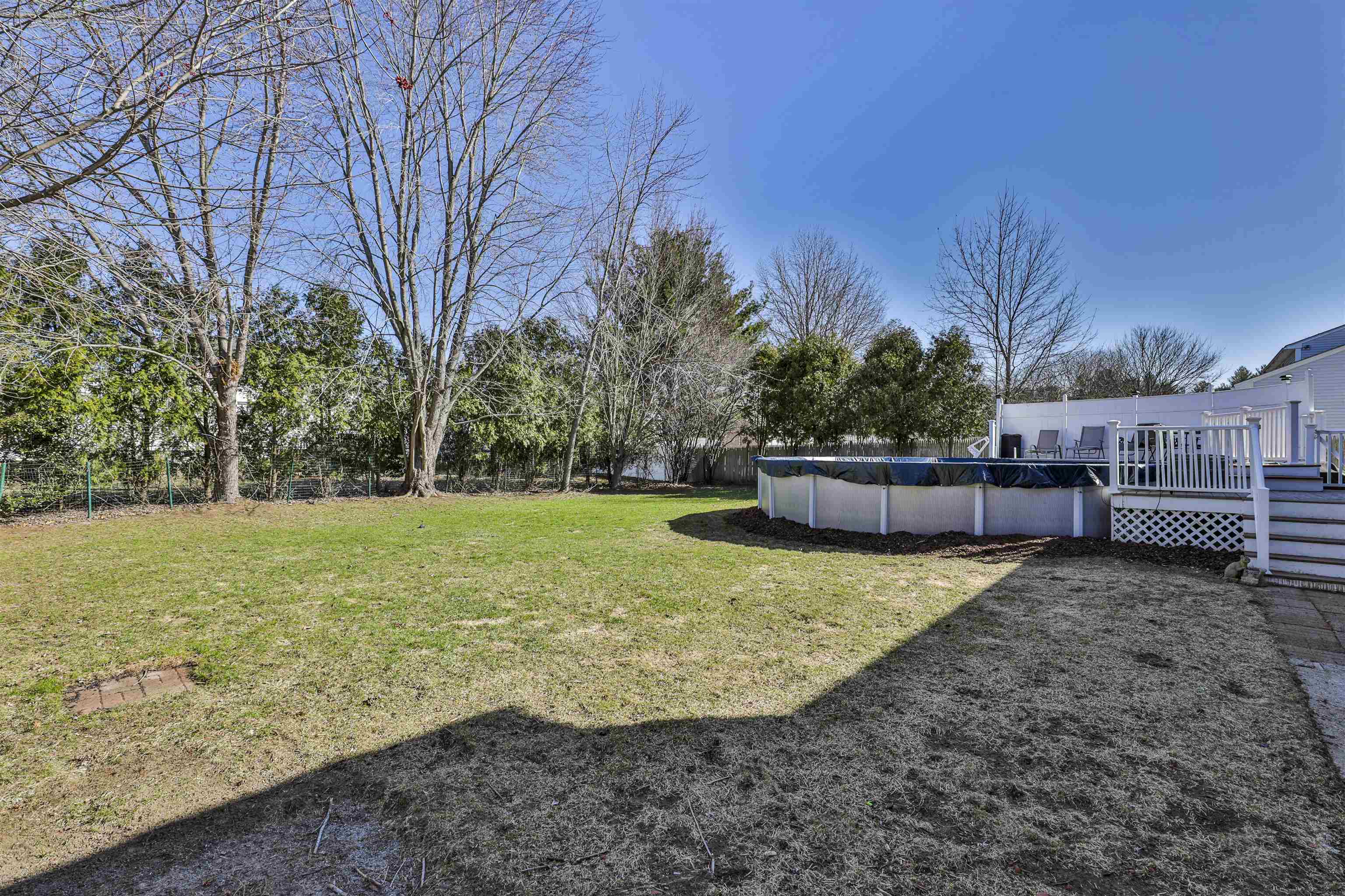 Property Photo: 35 Elmwood Avenue NH 03079