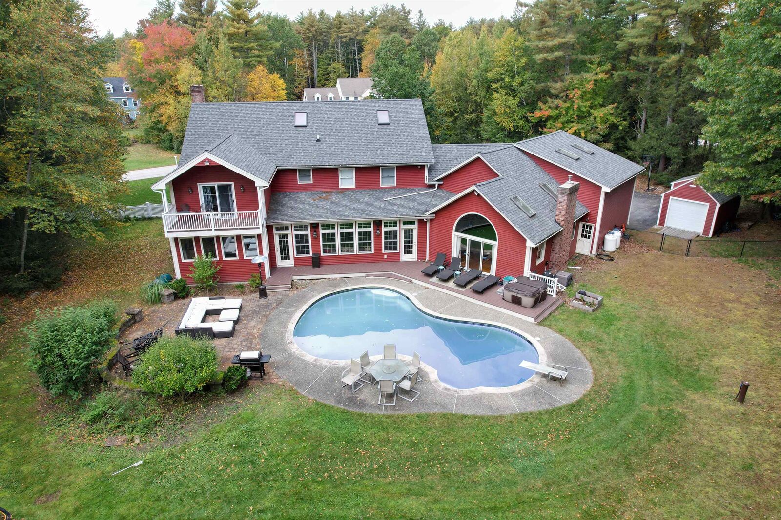 Property Photo:  78 Hickory Road  NH 03841 