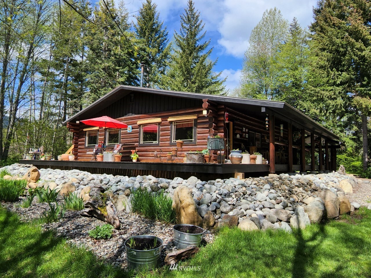 Property Photo:  400 Storie Lane  WA 98922 