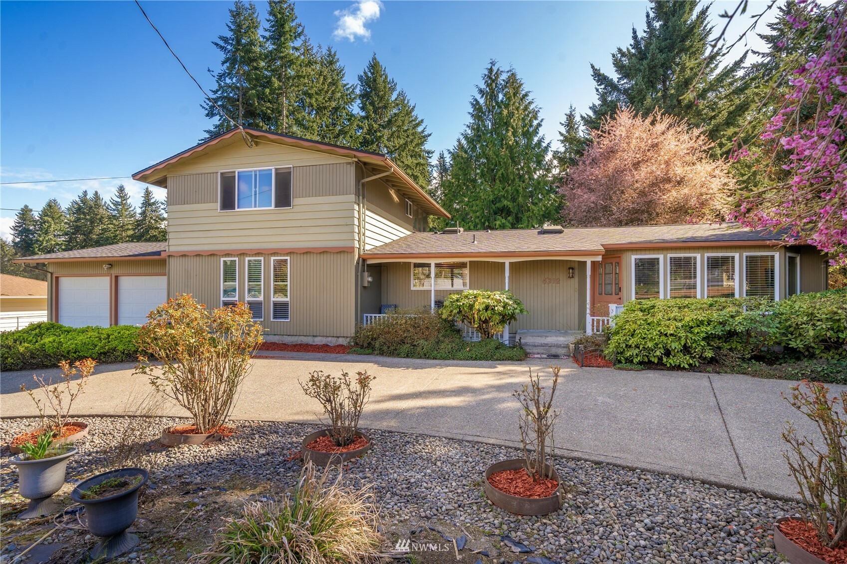 Property Photo:  4812 64th Street E  WA 98443 