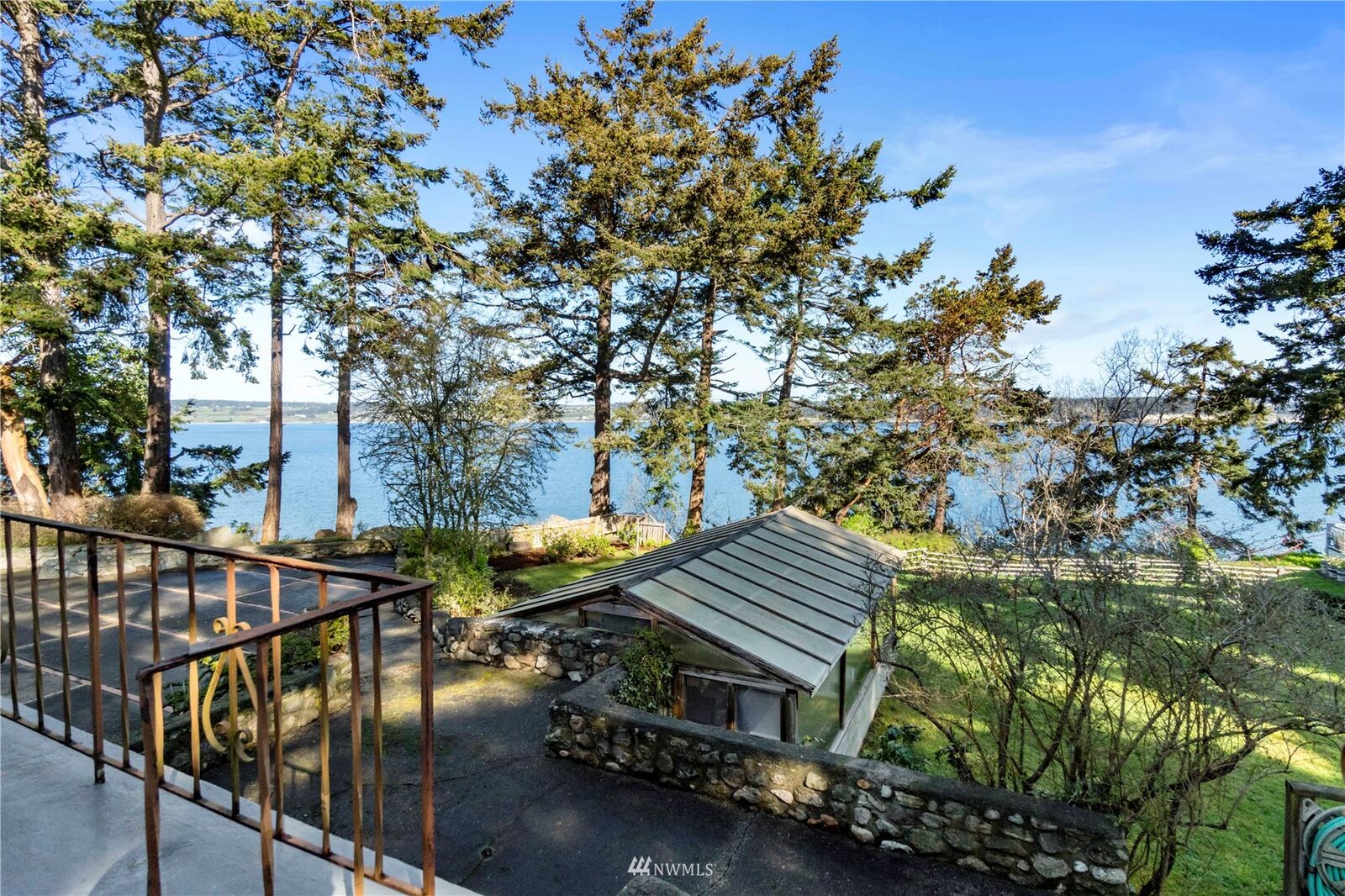 Property Photo:  604 NW Madrona Way  WA 98239 