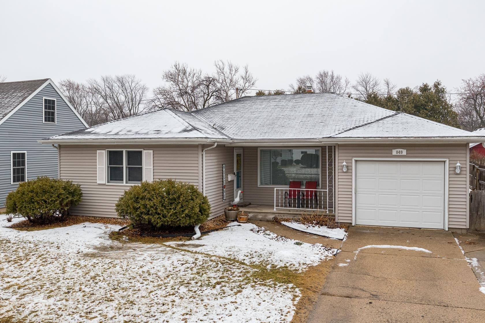 Property Photo: 849 E Marquette Street WI 54911